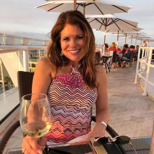 Meet your Posher, Debbie